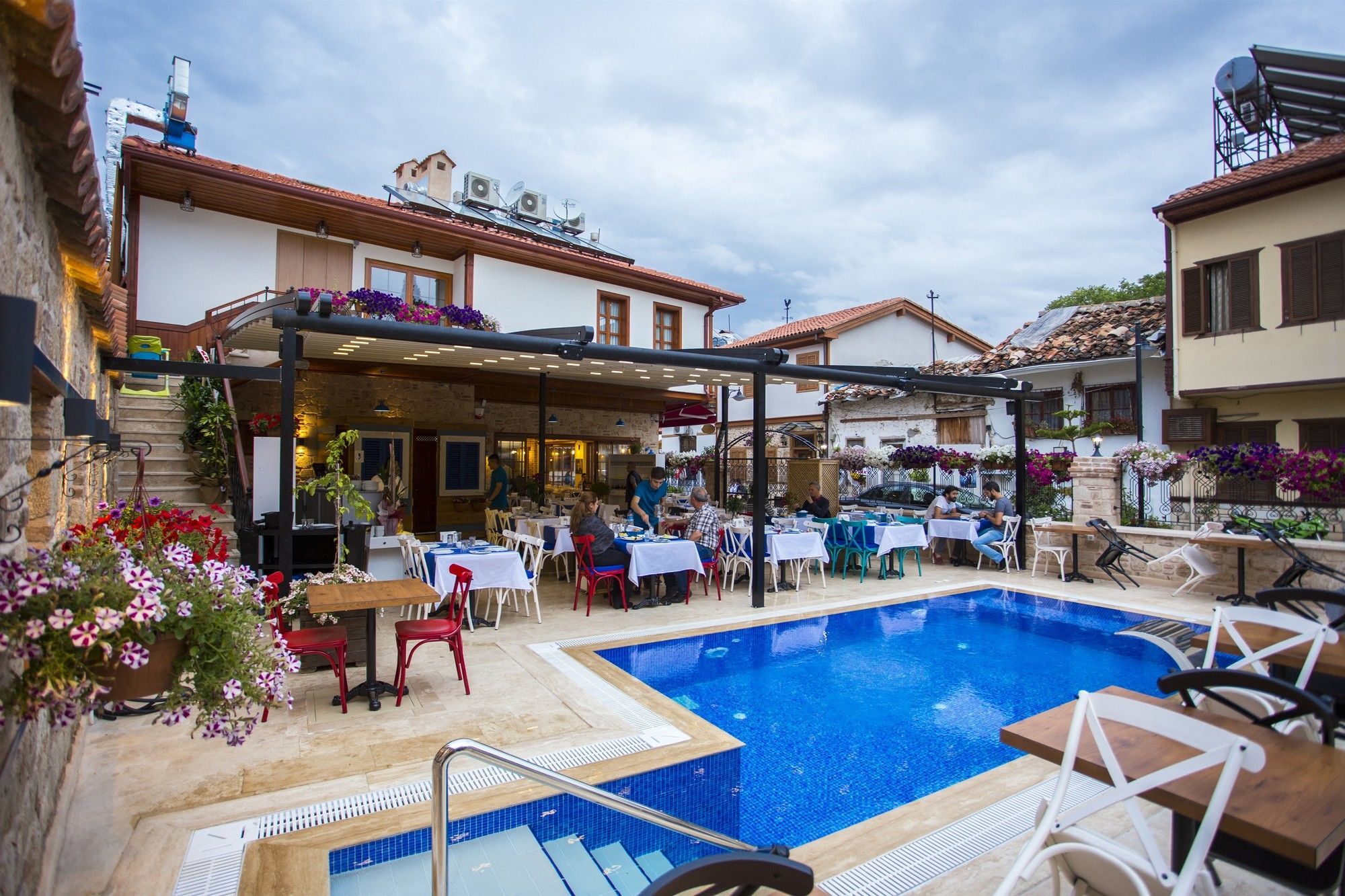 Kervan Hotel Antalya Exterior photo